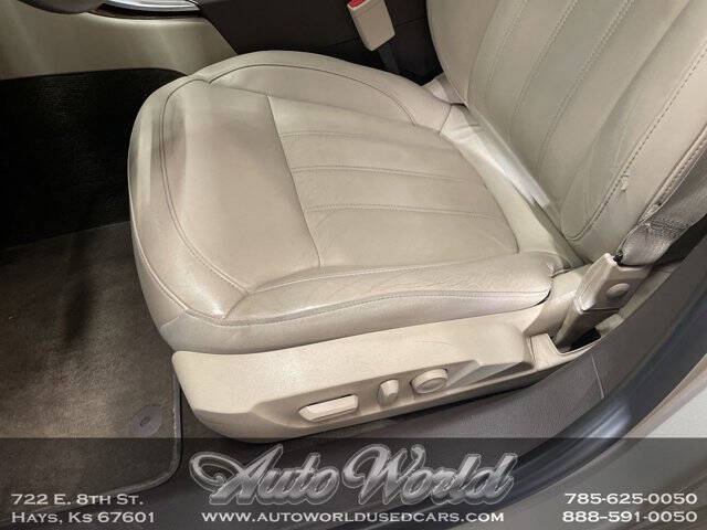 2013 Buick Regal Premium 1