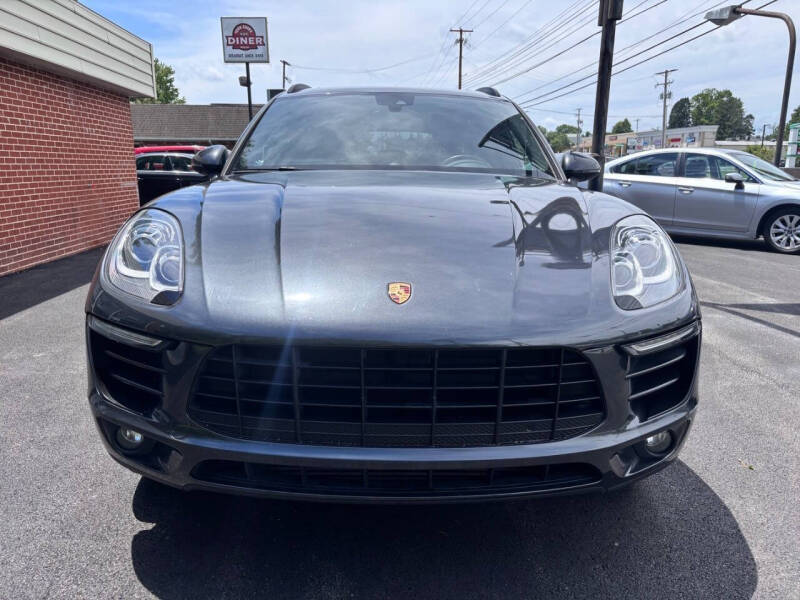 2017 Porsche Macan