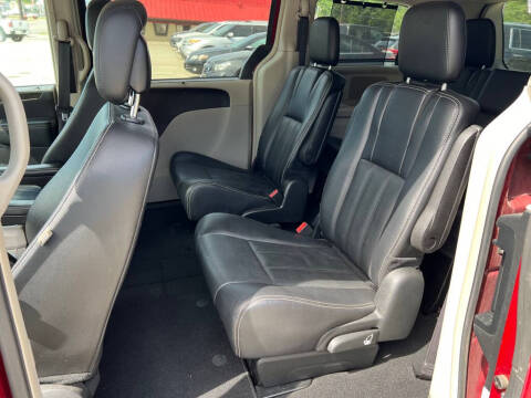 2015 Chrysler Town and Country Touring