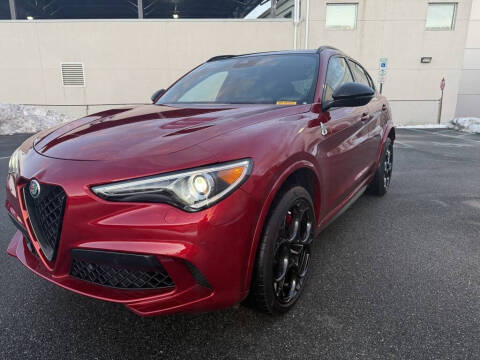 2022 Alfa Romeo Stelvio Quadrifoglio