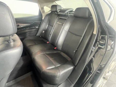 2017 Infiniti Q70L 3.7