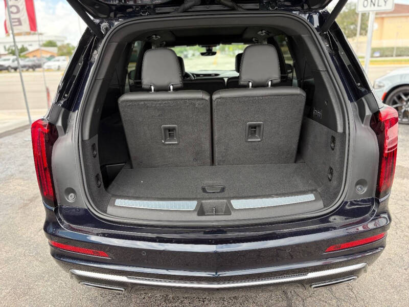 2022 Cadillac XT6 Premium Luxury