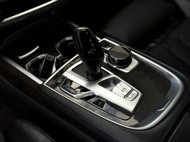 2017 BMW 7 Series 750i