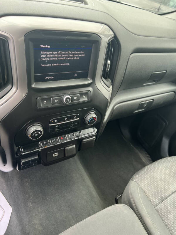 2020 Chevrolet Silverado 1500 Custom