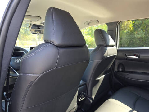 2024 Toyota Corolla Cross XLE