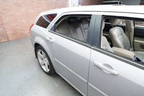 2005 Dodge Magnum RT