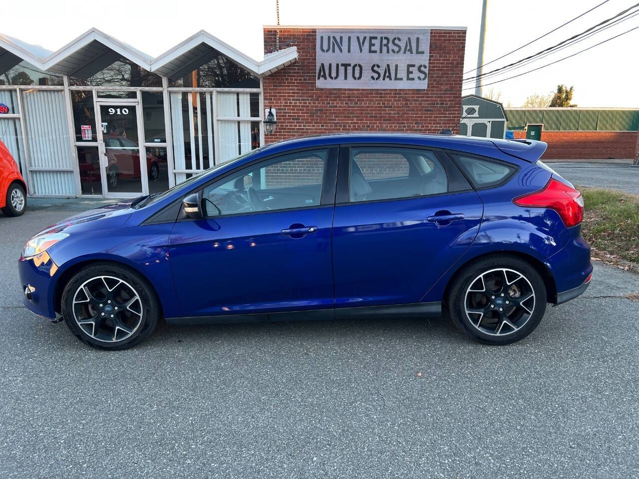 2013 Ford Focus for sale at Universal Auto Sales LLC in Burlington, NC