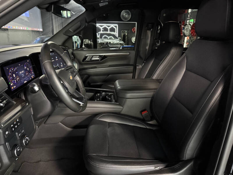 2025 Chevrolet Tahoe LS