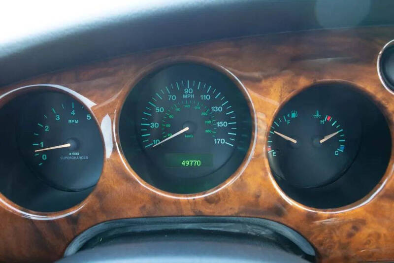 2000 Jaguar XKR