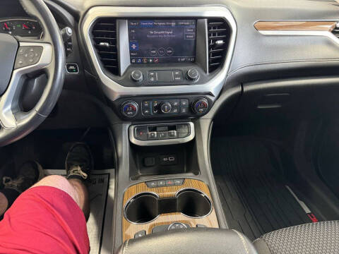 2020 GMC Acadia SLE