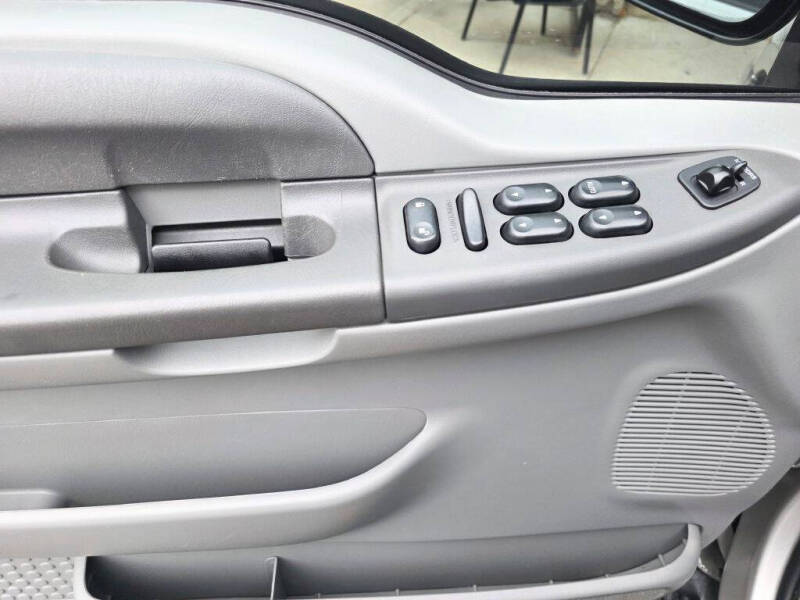2004 Ford Excursion XLT