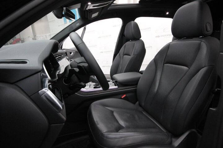 2022 Audi Q7 quattro Premium Plus 45 TFSI