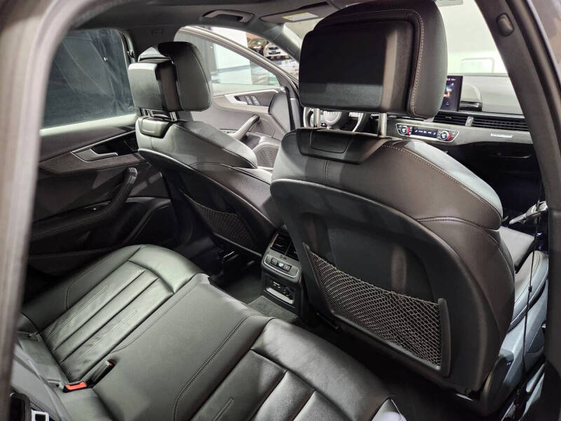 2022 Audi A4 quattro S line Prem Plus 45 TFSI