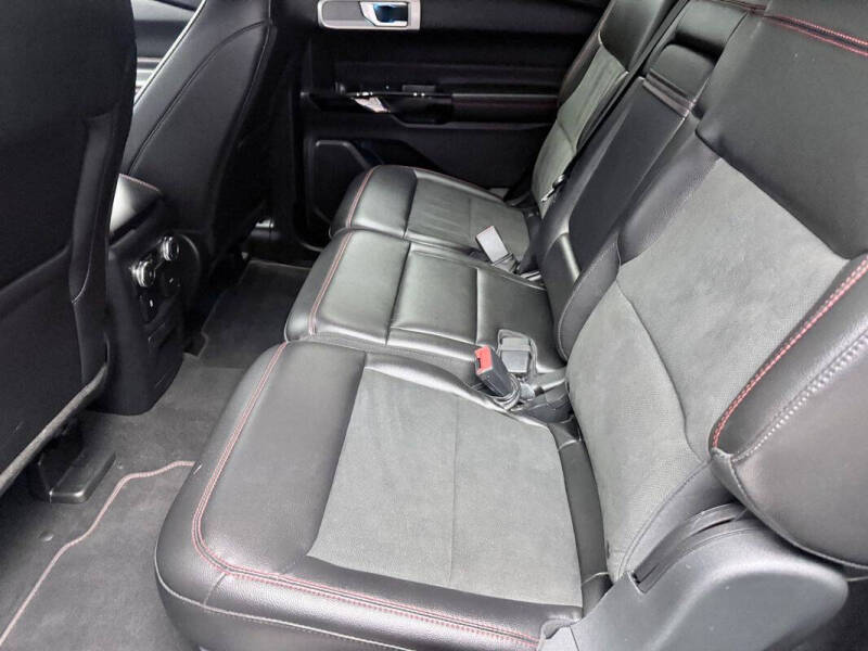 2022 Ford Explorer ST-Line