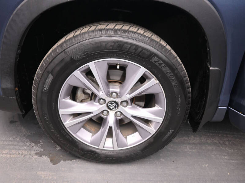 2016 Toyota Highlander LE Plus