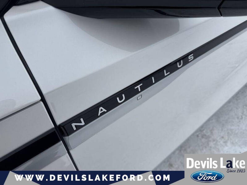 2024 Lincoln Nautilus Reserve