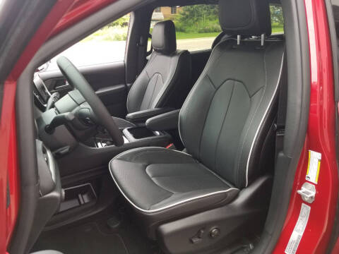 2027 Chrysler Pacifica Limited