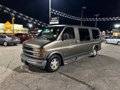 1999 Chevrolet Express for sale at SOUTH FIFTH AUTOMOTIVE LLC in Marietta OH
