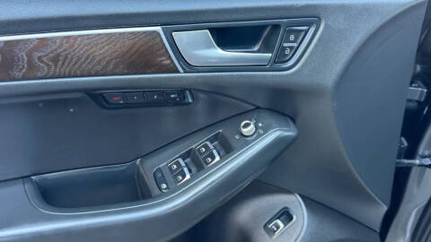 2016 Audi Q5 2.0T quattro Premium Plus