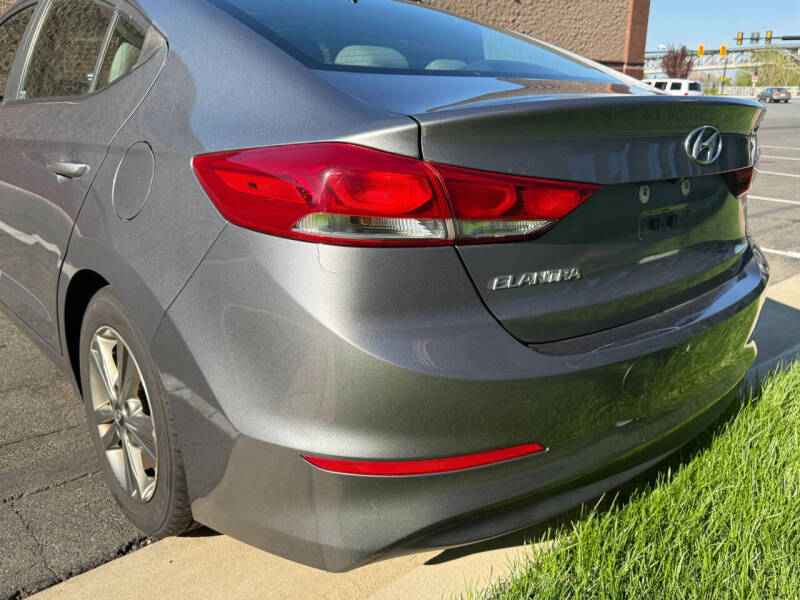 2018 Hyundai Elantra
