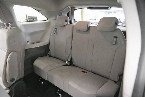 2024 Toyota Sienna LE 8-Passenger