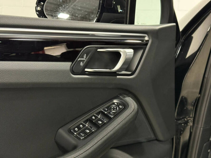 2020 Porsche Macan