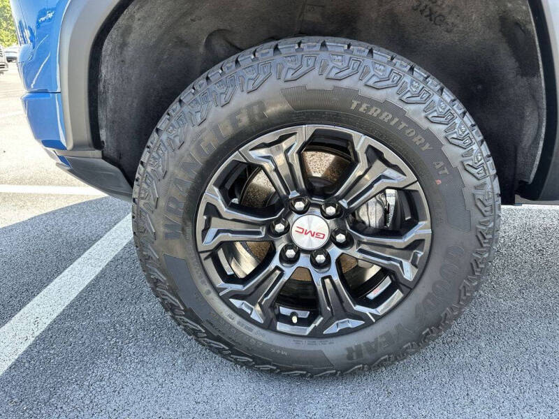 2024 GMC Canyon Elevation