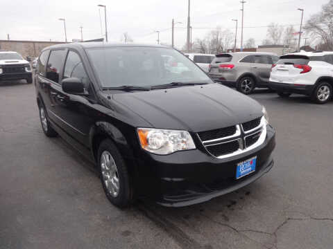 2017 Dodge Grand Caravan for sale at ROSE AUTOMOTIVE in Hamilton OH