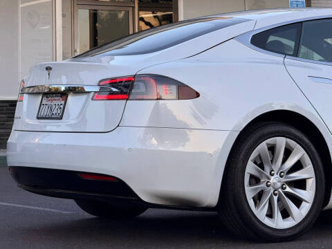 2016 Tesla Model S