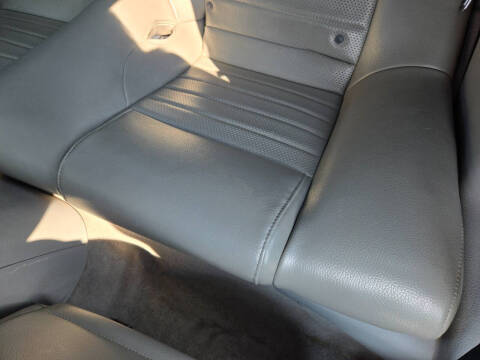 2005 Ford Mustang GT Deluxe