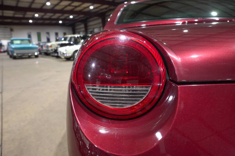 2004 Ford Thunderbird Deluxe
