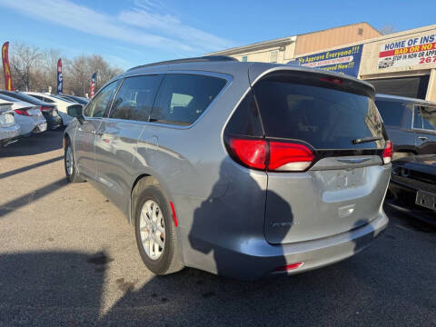 2020 Chrysler Voyager LXi