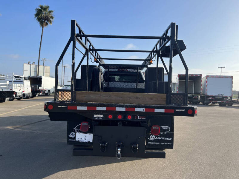 2022 Chevrolet Silverado 5500HD