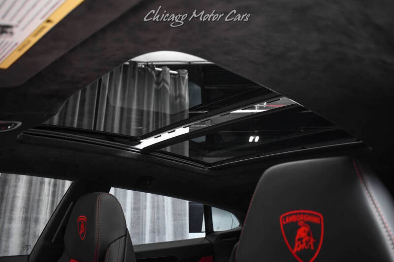 2022 Lamborghini Urus