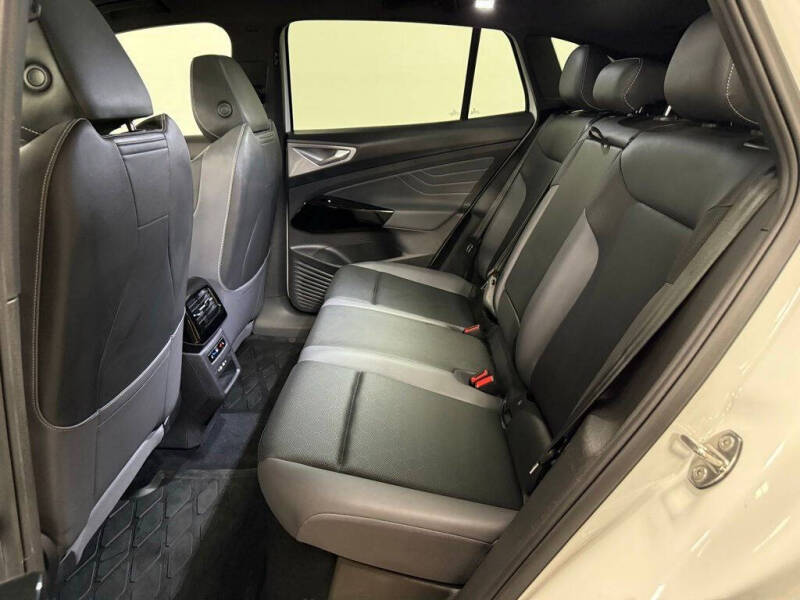2023 Volkswagen ID.4 Pro S Plus
