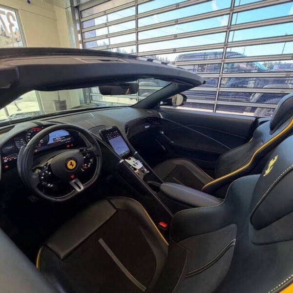 2025 Ferrari Roma Spider