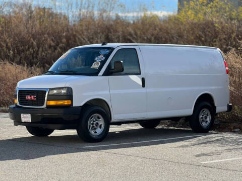2023 GMC Savana 2500