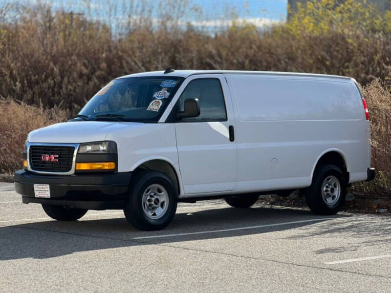 2023 GMC Savana 2500