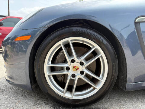 2015 Porsche Panamera
