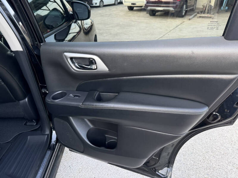 2013 Nissan Pathfinder Platinum