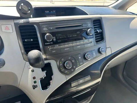 2012 Toyota Sienna