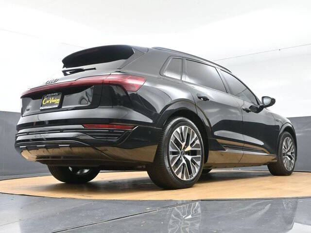2024 Audi Q8 e-tron quattro Premium Plus