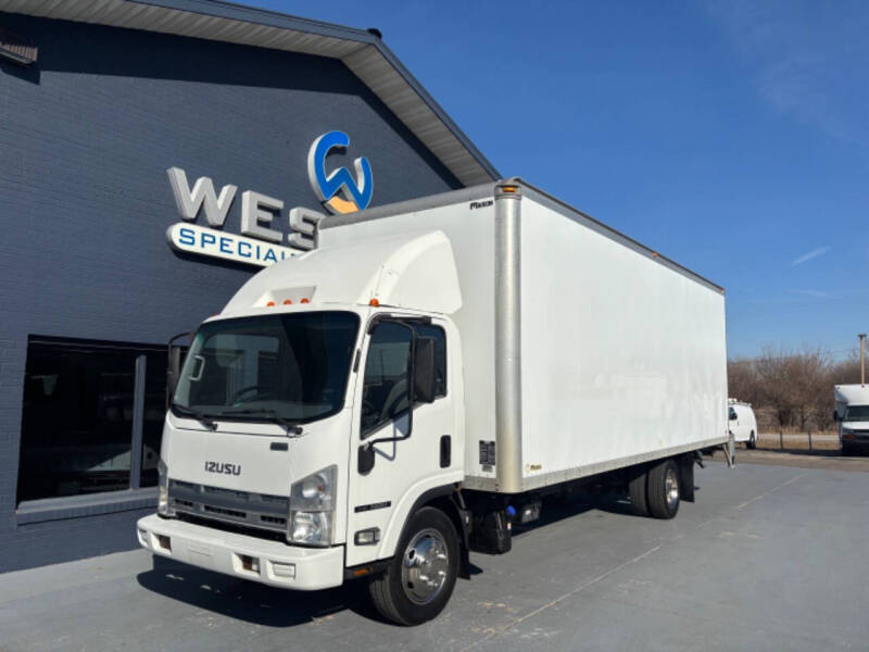 2013 Isuzu NQR Cube Van