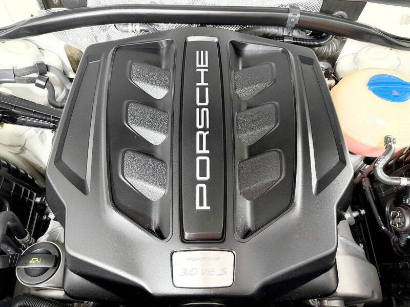 2018 Porsche Macan S