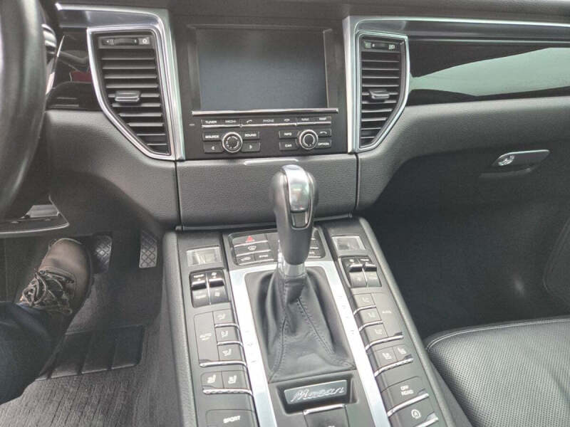 2015 Porsche Macan S