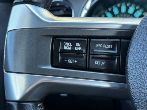 2014 Ford Mustang V6