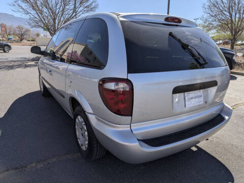 2003 Chrysler Voyager LX Value