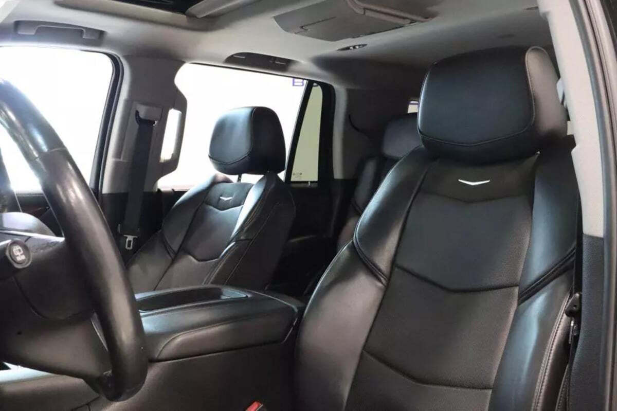 2018 Cadillac Escalade for sale at IMD MOTORS, INC in Dallas, TX