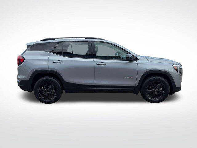 2023 GMC Terrain AT4