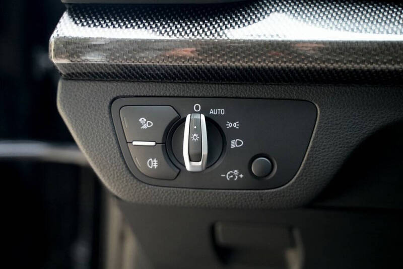 2021 Audi SQ5 3.0T quattro Premium Plus